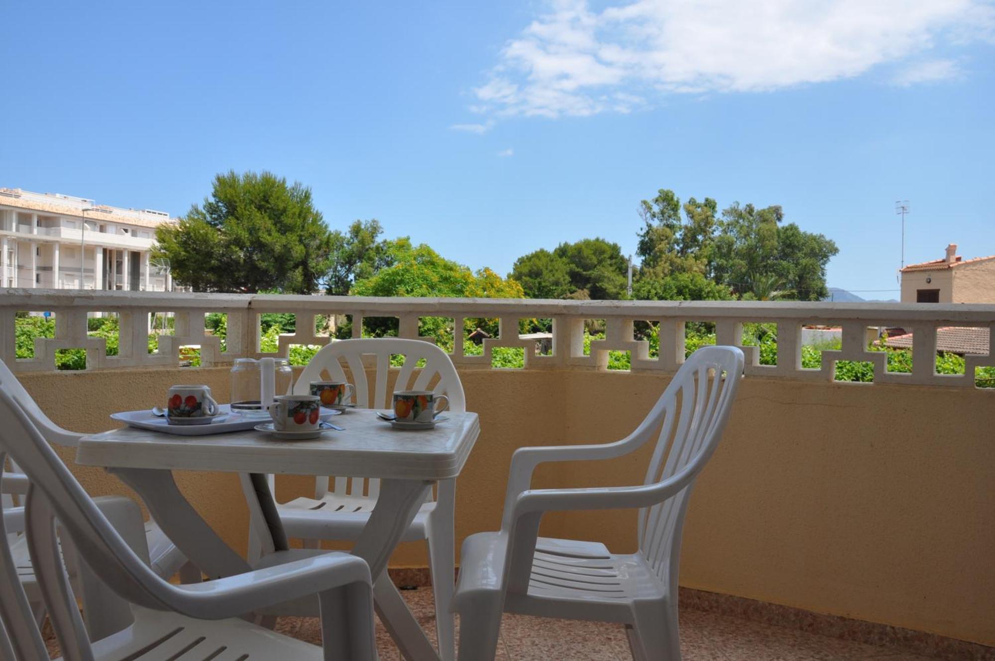 Apartamentos Las Rosas Dénia Esterno foto
